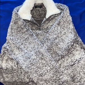 Grey Puffy Pull Over